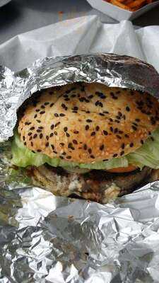 Army Navy Burger + Burrito Ayala Center