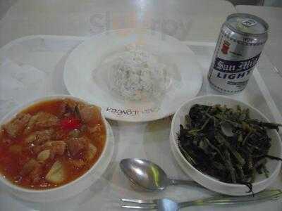 Robinsons Food Court