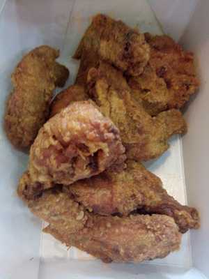 Yellow Cab Pizza Davao, Damosa Gateway