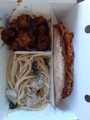 Yellow Cab Pizza Davao, Damosa Gateway