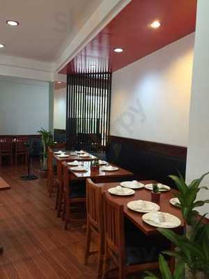 Bradley's Grill And Bulalo