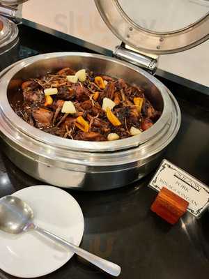 Quezon Filipino + Spanish Buffet Restaurant