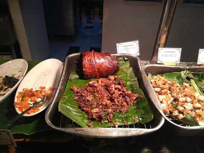 Quezon Filipino + Spanish Buffet Restaurant
