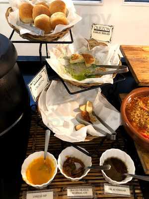 Quezon Filipino + Spanish Buffet Restaurant