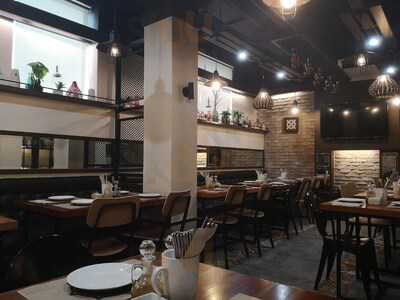 Makan Kitchen + Bar