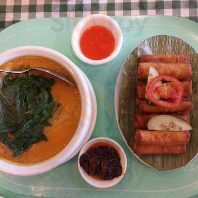 Lola Idang's Bahay Pancitan