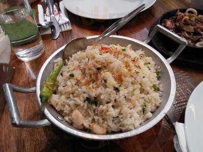 The Seafood Club By Red Crab