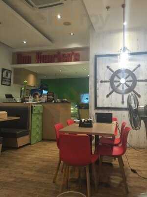 Don Henrico's Pizza, Pasta And More