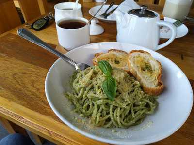 Majic Oven Bakeshop & Cafe