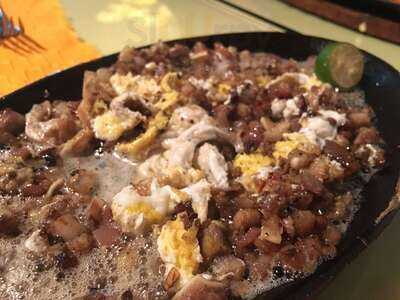 El Viento Pool Bar & Restaurant