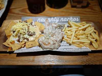 Streat Maginhawa Food Park