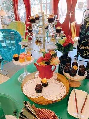 Vanilla Cupcake Bakery