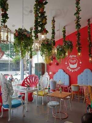 Vanilla Cupcake Bakery