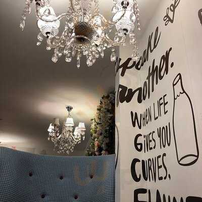 Vanilla Cupcake Bakery