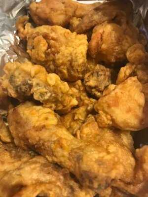 Mahal Kita Drive Inn Restaurant