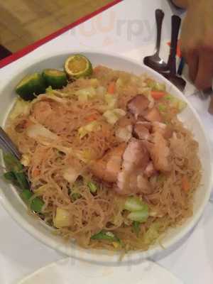 Kuya's At The Fort / Jed & Julian's