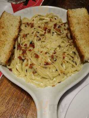 Hai Chix & Steaks Greenhills