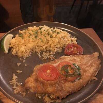 Hacienda Comida Y Cocteles