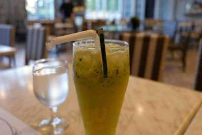 Relish Luxe Cafe