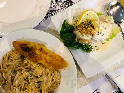Relish Luxe Cafe