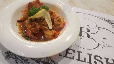 Relish Luxe Cafe
