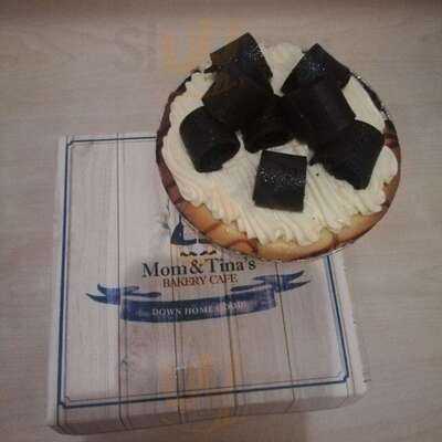 Mom And Tina's Bakery Cafe