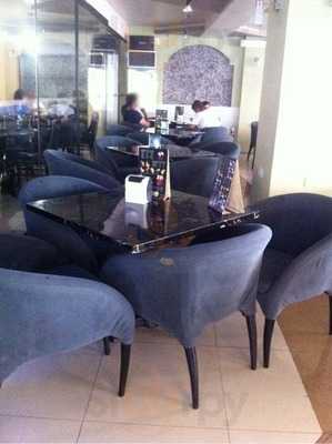 Al Batra Restaurant & Coffee Shop