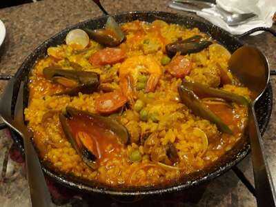 Las Paellas