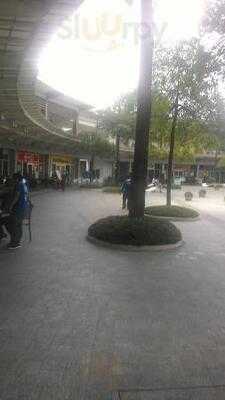 The Coffee Bean & Tea Leaf