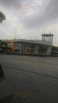 The Coffee Bean & Tea Leaf