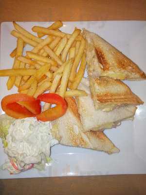 Le Amoretto Cafe & Bar