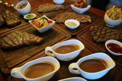 Johnny's Steak & Grill