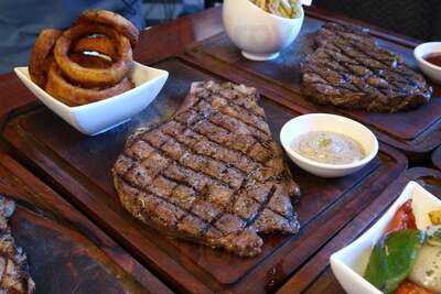 Johnny's Steak & Grill