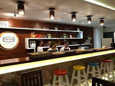 The Detox Bar - Vegan Cafe