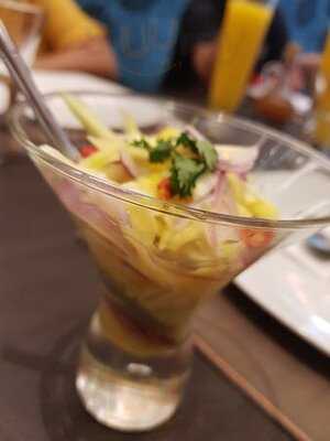 Mesa Filipino Moderne