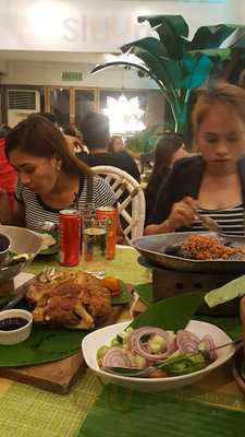 The Singing Cooks & Waiters