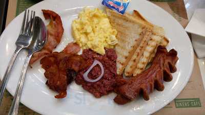 Blackbeard's Seafood Island