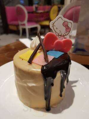Hello Kitty Cafe
