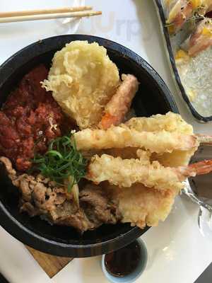 Botan Bubble Tea & Cafe