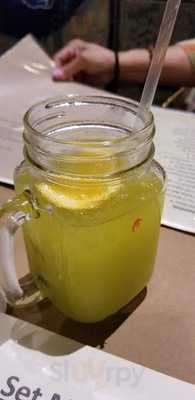 Holy Crab Seafood Bar