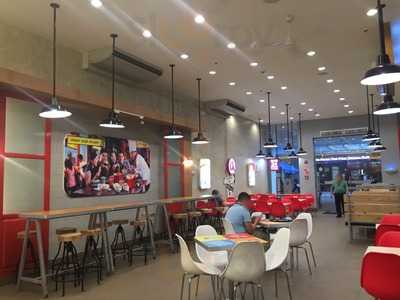 Chowking Uptown Mall