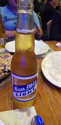 Giligan's Island Restaurant And Bar