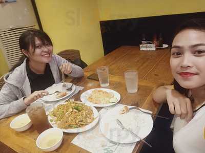 Giligan's Island Restaurant And Bar