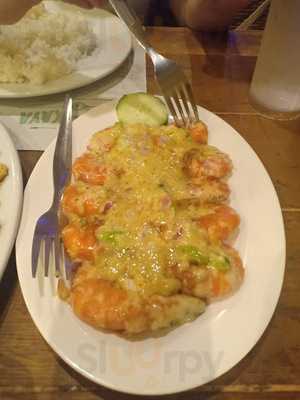 Giligan's Island Restaurant And Bar