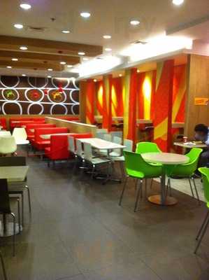 Jollibee Bonifacio Global City