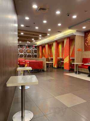 Jollibee Bonifacio Global City