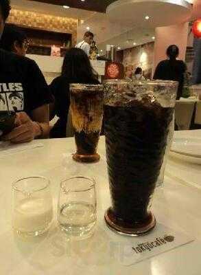 Tokyo Cafe