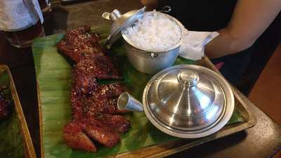 Apiong's Bar And Grill