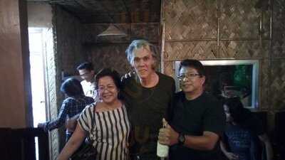 Apiong's Bar And Grill