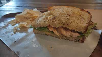 Ella And The Blackbirds